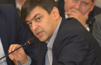 Гаик Вартанян: «Депутаты не хотят обсуждать законность назначения Харунжена»