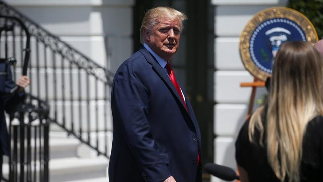 2019-07-15T165304Z_859103418_RC15253817C0_RTRMADP_3_USA-TRUMP (1)