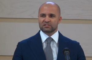 Владимир Чеботарь считает незаконным процедуру отстранения Харунжена