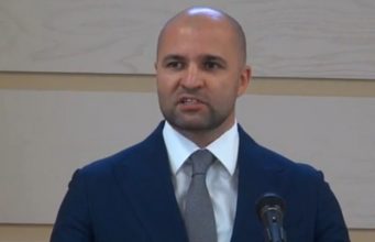 Владимир Чеботарь считает незаконным процедуру отстранения Харунжена