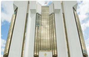 Президент вручил высокие государственные награды