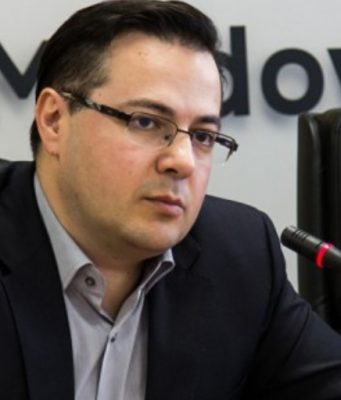 Валерий Осталеп: «Все важные вопросы в Молдове решает посол США»