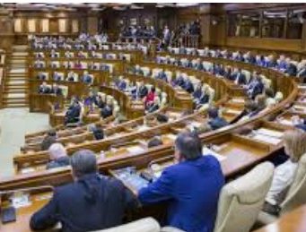 Парламент Молдовы проголосовал за отмену смешанной избирательной системы