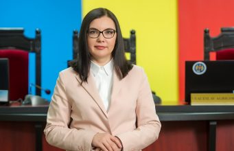 „Вмешательство в электоральный процесс несовместимо с демократией”. Председатель ЦИК Алина Руссу ушла в отставку