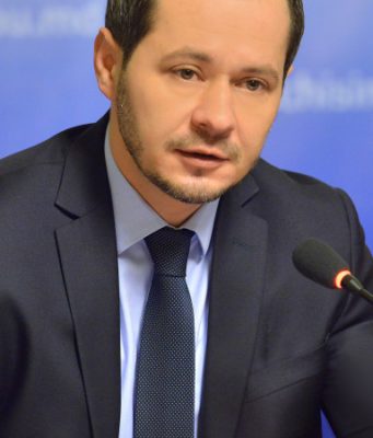 Руслан Кодряну: “Город будет развиваться тогда, когда не будет политики на административном уровне”