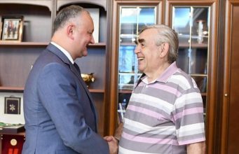 О чём говорили президент И.Додон и народный артист СССР М.Мунтян Додон Мунтян