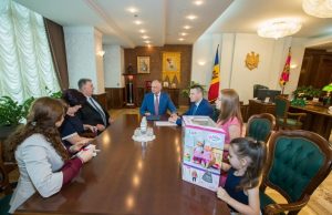 Президент встретился с бывшими узниками талибов