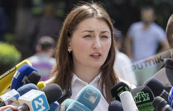 Адриана Бецишор подала в отставку