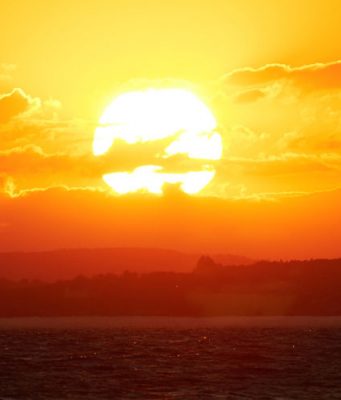 Среда в Молдове будет солнечной, но сохраняется опасность заморозков солнце