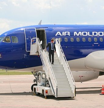 Из России вернулись 340 граждан Молдовы самолет