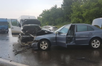 ПОДРОБНОСТИ АВАРИИ ВБЛИЗИ ПЕРЕСЕЧИНО: ТРОЕ ЧЕЛОВЕК ГОСПИТАЛИЗИРОВАНЫ, СРЕДИ НИХ РЕБЕНОК