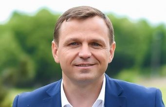 УМ НЭСТАСЕ, СРЕДИ ЛЮДЕЙ, ОБВИНЯЕМЫХ В ОТМЫВАНИИ МИЛЛИАРДА. ЧТО ОТВЕТИЛ ГЛАВА МВД