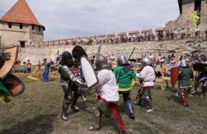 Турнир по средневековому бою “Меч Генуи” состоялся в Бендерах