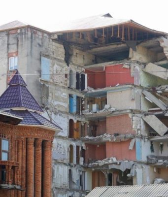 Полуразрушенный дом в Атаках опустеет – жильцы получат компенсации для покупки квартир Атаки