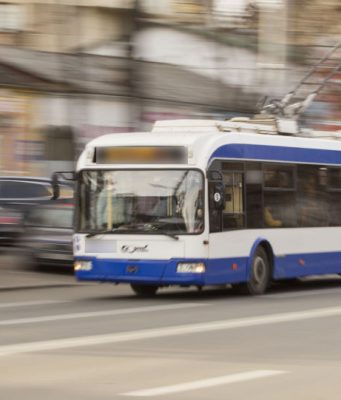 Необыкновенный концерт в кишиневском троллейбусе троллейбус