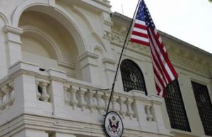 Американское правительство спешно эвакуирует граждан США из Молдовы, в том числе посла сша