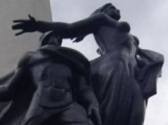 Фракция Социалистов обновила памятник в честь освобождения от фашистской оккупации