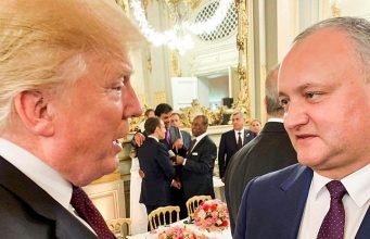 Трамп поздравил Додона с Днем независимости Молдовы трамп додон