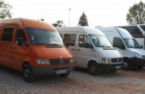 Перевозчики настаивают на поднятии тарифов, угрожая забастовками