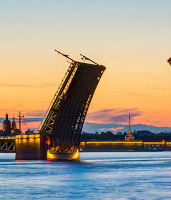 Учащиеся школ Молдовы посетили Санкт-Петербург Петербург