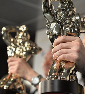 ВИДЕО Продюсер: люди устали от политики, им нужны эмоции