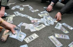 Курс валют в Молдове на 12 сентября – евро и доллар пасуют перед леем