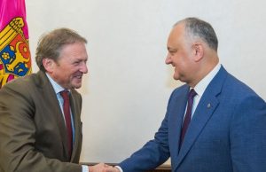 Додон встретился с Назаровым и Титовым в Кишиневе