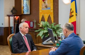 Додон встретился с Александром Раром