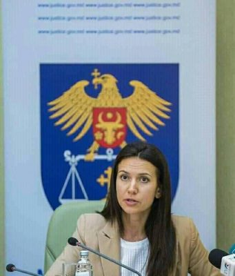 ПСРМ: Олеся Стамате должна уйти в отставку Олеся Стамате