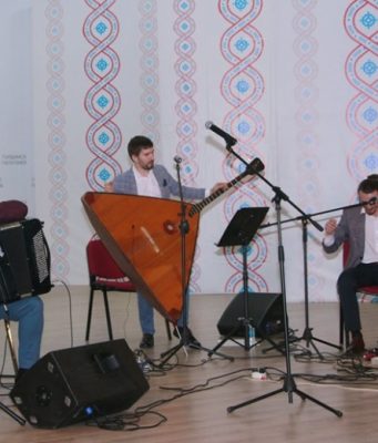 В Комрате выступили артисты из Санкт-Петербурга