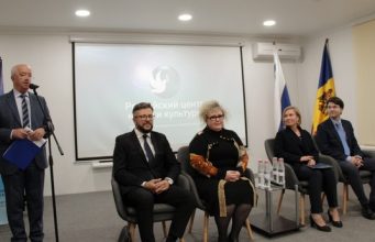 Встреча молдавских абитуриентов с представителями вузов Санкт-Петербурга состоялась в Кишиневе