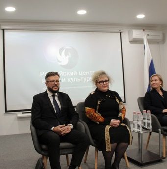 Встреча молдавских абитуриентов с представителями вузов Санкт-Петербурга состоялась в Кишиневе