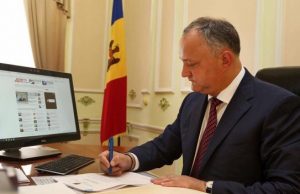 Президент направил в парламент два законопроекта в области социальной защиты