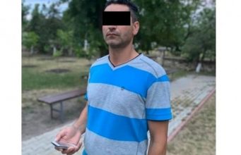 Яловенцы сообща за неделю поймали извращенца