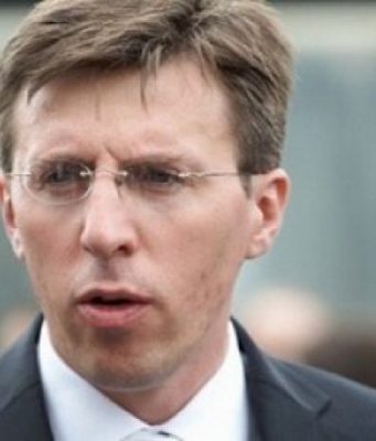 Киртоакэ выступил в защиту подозреваемых в деле о краже миллиарда.