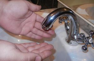 Некоторые жители столицы останутся без воды в кране в четверг