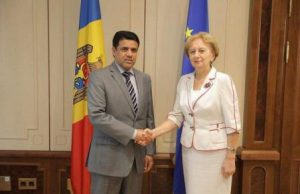 Спикер обсудила с катарским дипломатом вопросы двустороннего сотрудничества