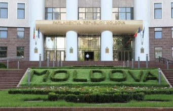 Довыборы депутатов. В “забеге” участвуют 29 человек