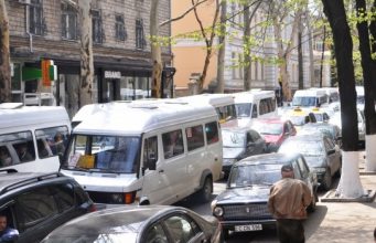 Правительство: Сначала цивилизованные условия для пассажиров, а затем корректировка тарифов