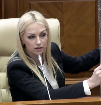 Таубер не помнит, где взяла кредит на покупку акций “Unibank”