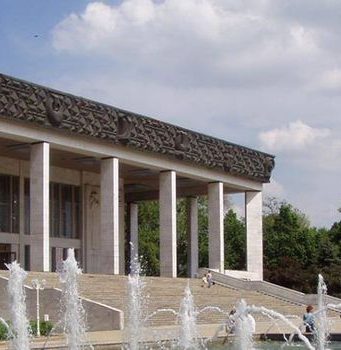 Театры и концертные площадки Кишинева снова в деле театр