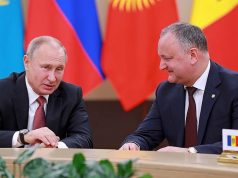 Президент Молдовы подарил Путину свое домашнее вино