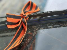 Из-за Георгиевской ленты гражданину Молдовы запретили въезд на Украину