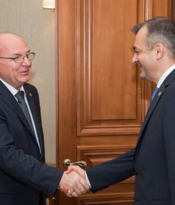 Состоялась встреча премьер-министра РМ и посла РФ