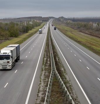 Правительство намерено построить и отремонтировать 1400 км национальных дорог