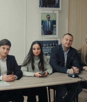 Молодежь в Кишиневе обсудила тему «Республика Молдова – мост между Востоком и Западом»