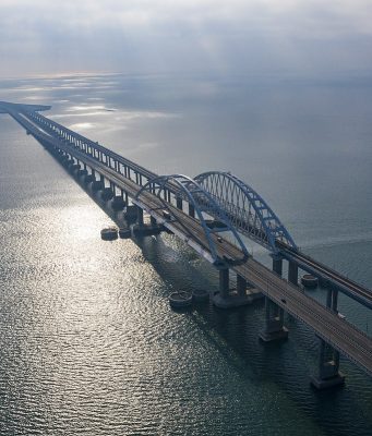 Путин рассказал, что чувствовал во время поездки по Крымскому мосту (ВИДЕО)