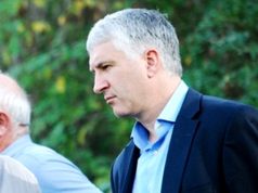 Ботнарь сдал мандат ботнарь