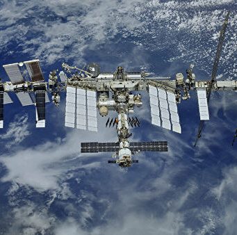 Космонавты МКС встретят Новый год 15 раз МКС