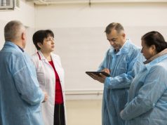 Правительство намерено в 2020 году инвестировать значительные средства в развитие дорожной инфраструктуры, заявил премьер